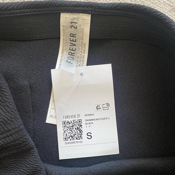 Forever 21 Cover Up Skirt - Picture 4 of 7